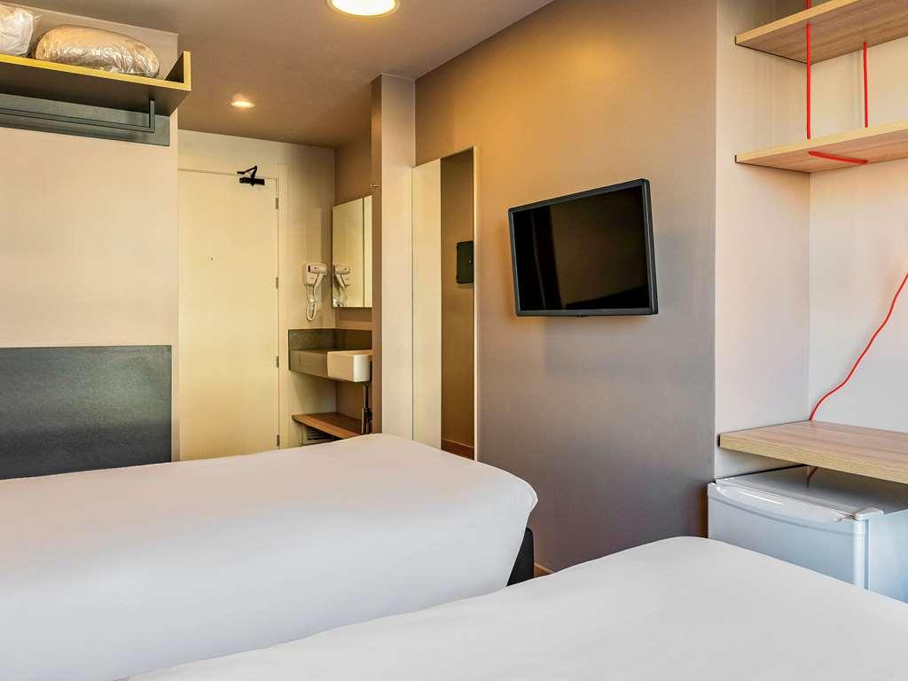 Hotel Ibis Styles Porto Alegre Moinhos De Vento Habitación foto